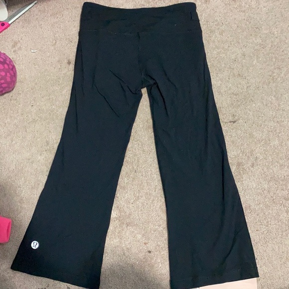 Lululemon capris - Picture 1 of 5